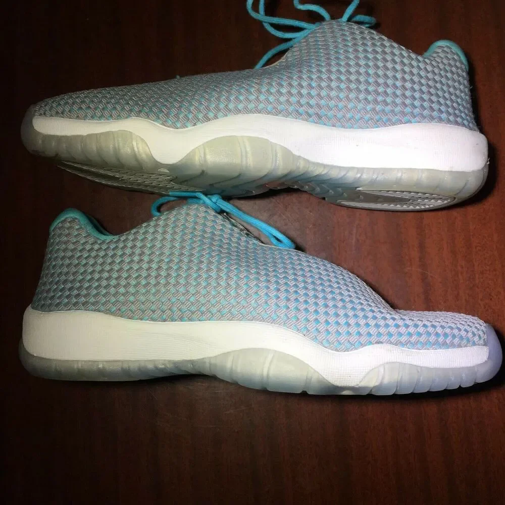 Nike Air Jordan Future Low Wolf Grey Blue Rise Youth 7 Women's Size 8.5
